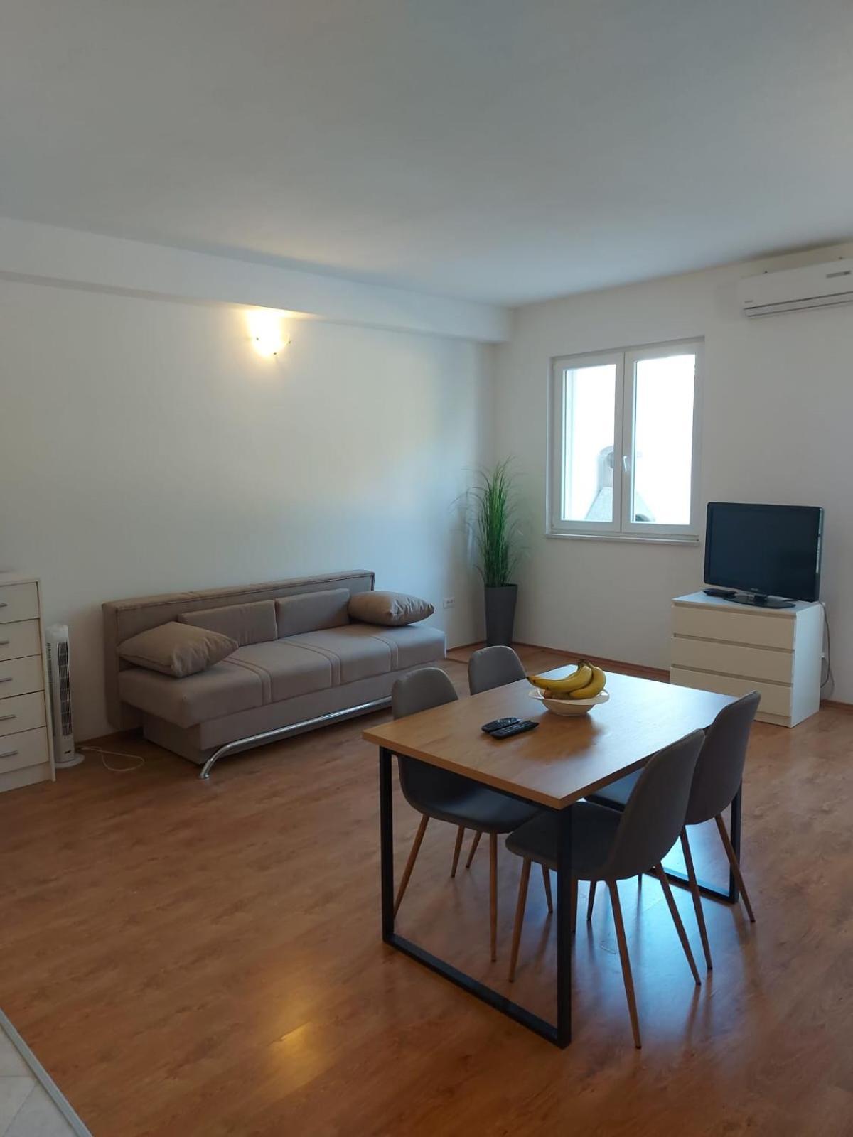 מאקרסקה Apartmani Neva מראה חיצוני תמונה
